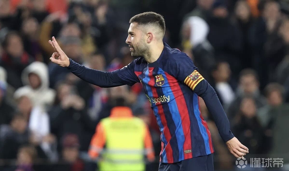 包含曼联对阵巴塞罗那，激烈对决的词条