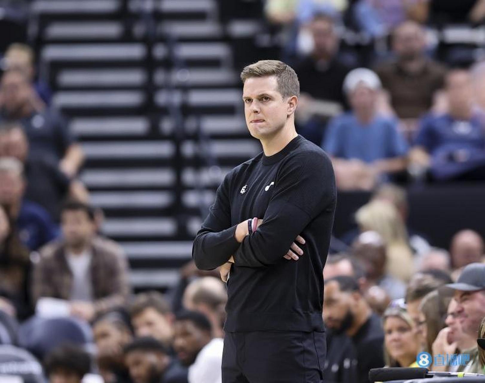 包含台前幕后:球队背后的助力者功不可没的词条 包含台前幕后:球队背后的助力者功不可没的词条