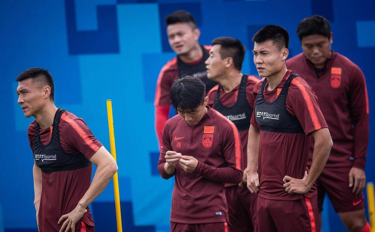 国内足球风云变幻，激起球迷热情！的简单介绍