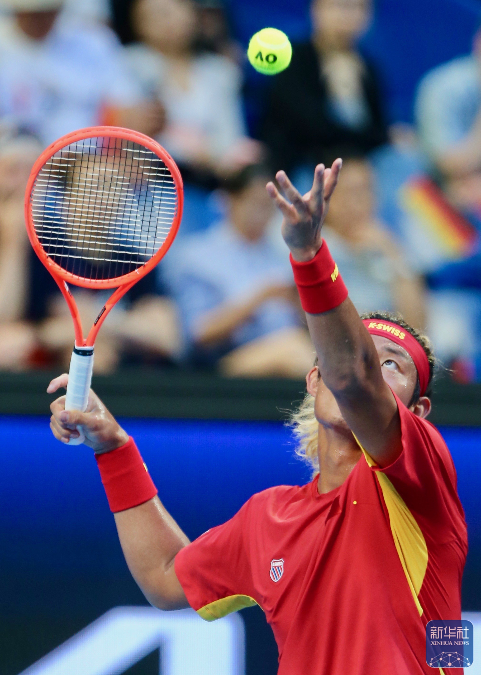 关于温网横扫联合杯，兹维列夫状态火热的信息