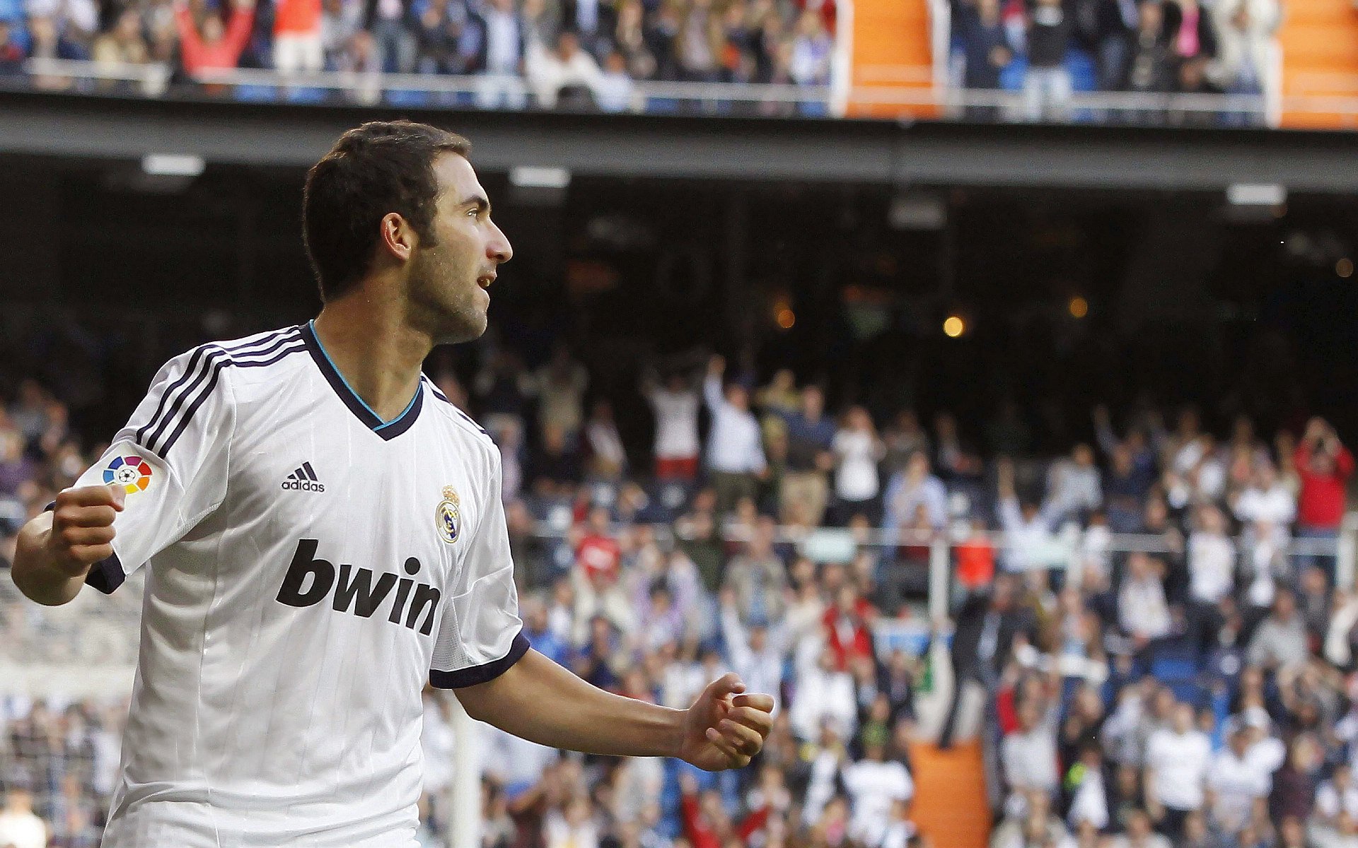 双线战场，英雄时刻，勇士一波流席卷浙江，乔治欧冠半决赛接管比赛