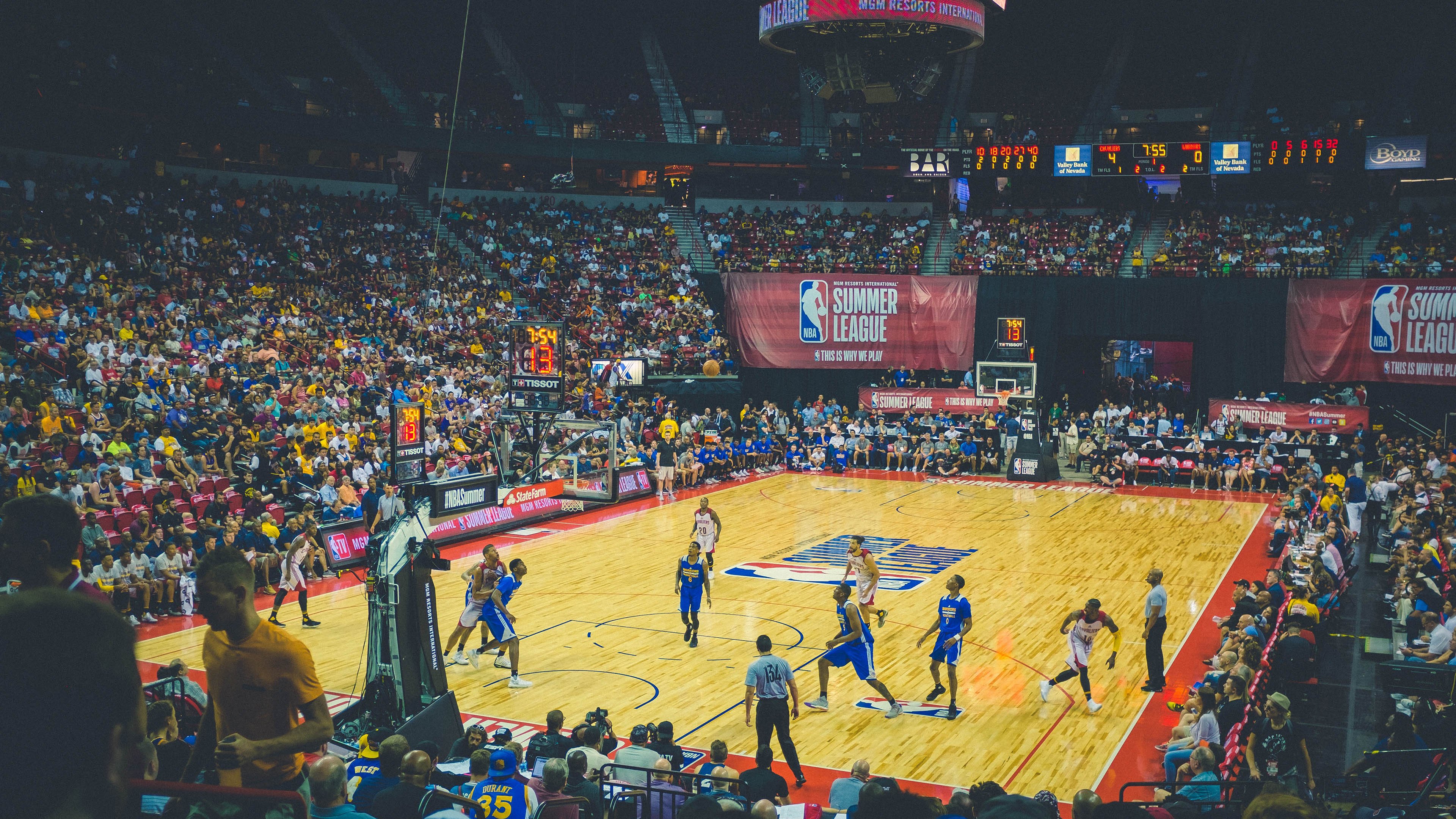 阿坎吉的街道法则，从F1赛道到委内瑞拉关键战的接管者哲学